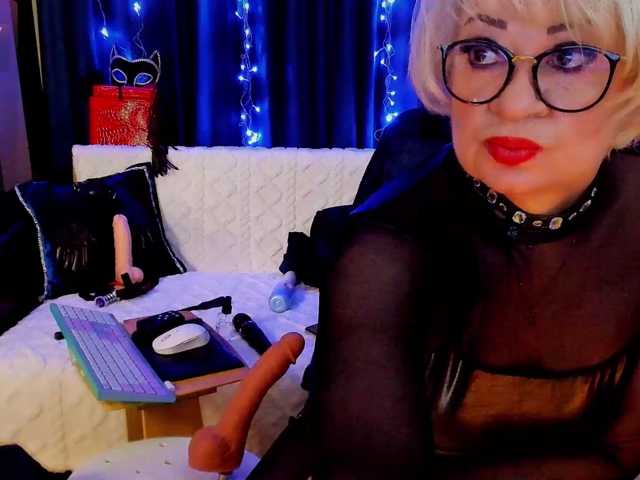 PrettySofi1 live cam on BongaCams