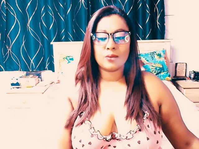 Indianlust69 live cam on BongaCams