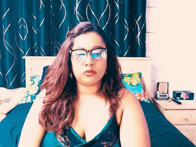 Indianlust69 live cam preview