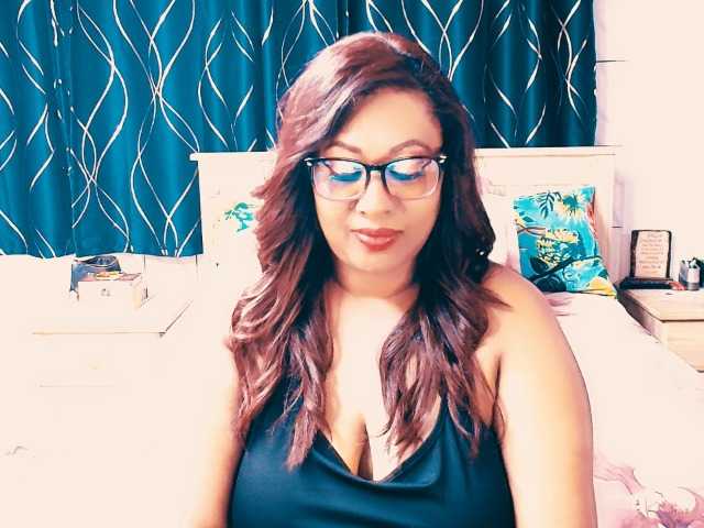 Indianlust69 live cam on BongaCams
