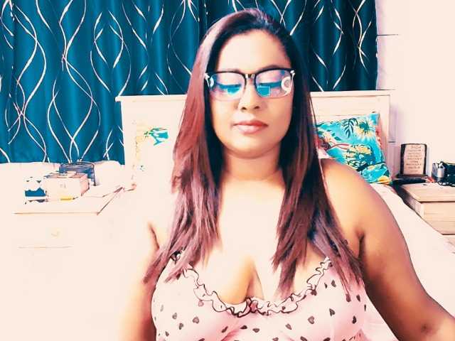 Indianlust69 live cam on BongaCams