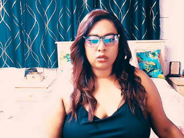 Indianlust69 live cam on BongaCams
