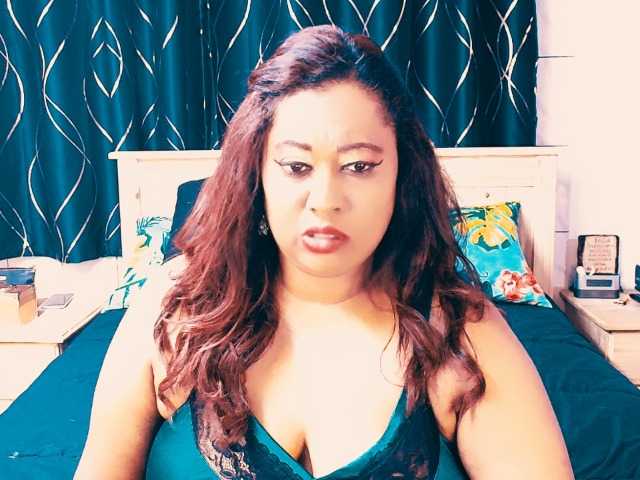 Indianlust69 live cam on BongaCams
