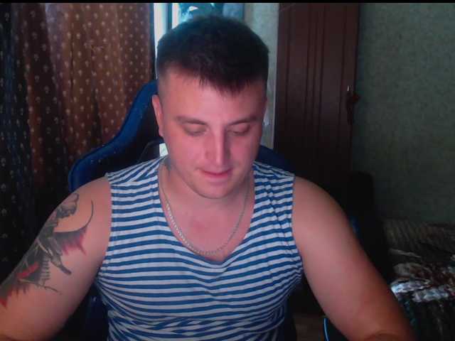 SexGuru999 live webcam show
