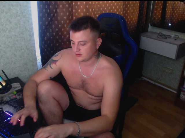SexGuru999 live webcam show