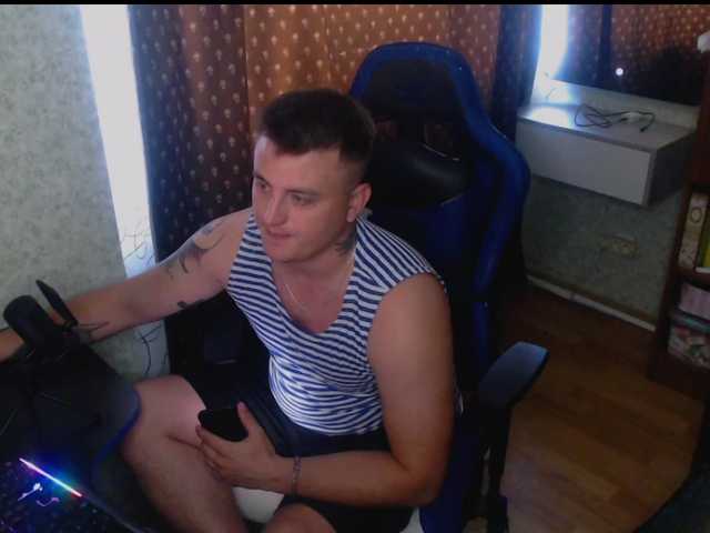 SexGuru999 live webcam show
