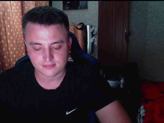 Sexguru999's cam show statistics and live stream