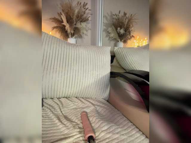 -Bombshell- live cam on BongaCams