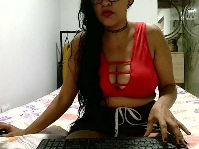 aisha5 live cam on BongaCams