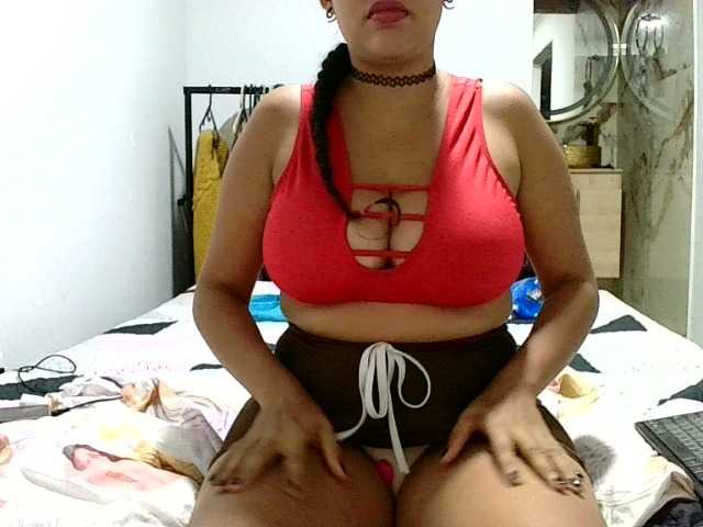 aisha5 live cam on BongaCams