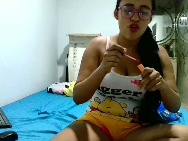 aisha5 live cam on BongaCams