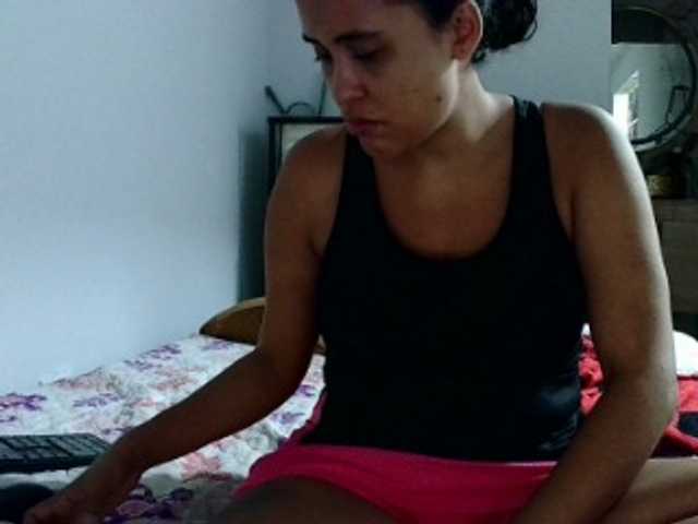 aisha5 live webcam show