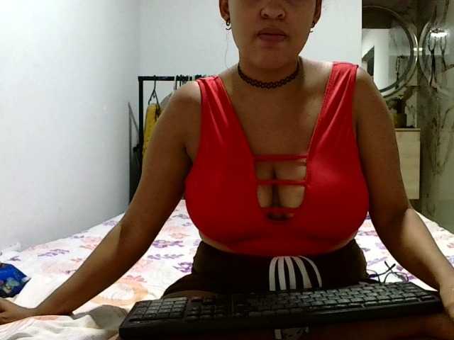 aisha5 live cam on BongaCams