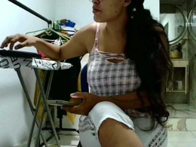 aisha5 live cam on BongaCams
