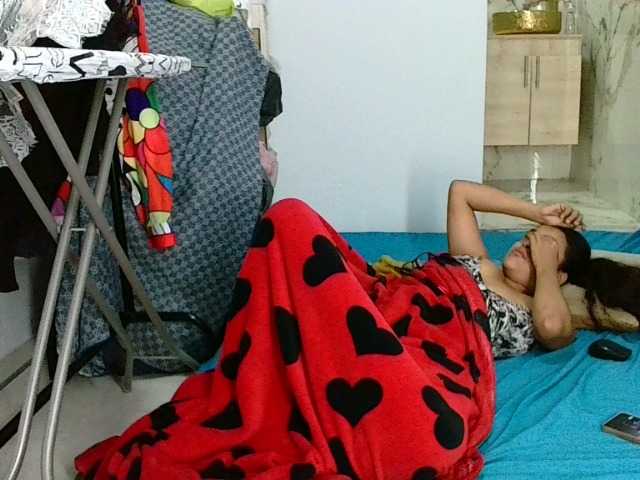aisha5 live cam on BongaCams
