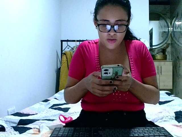 aisha5 live cam preview