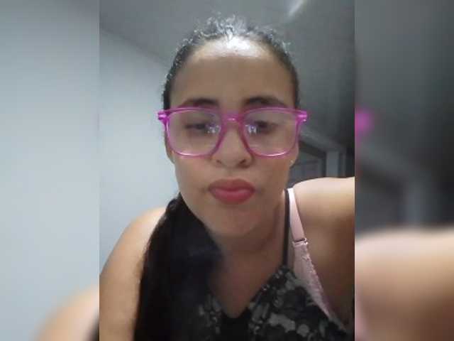 aisha5 live cam on UnifiedCams