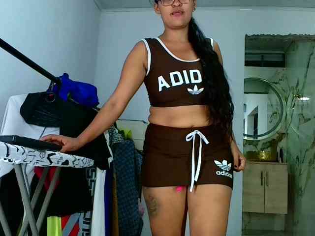 aisha5 webcam