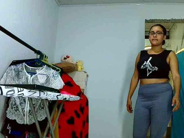 aisha5 webcam