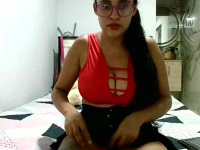 aisha5 webcam