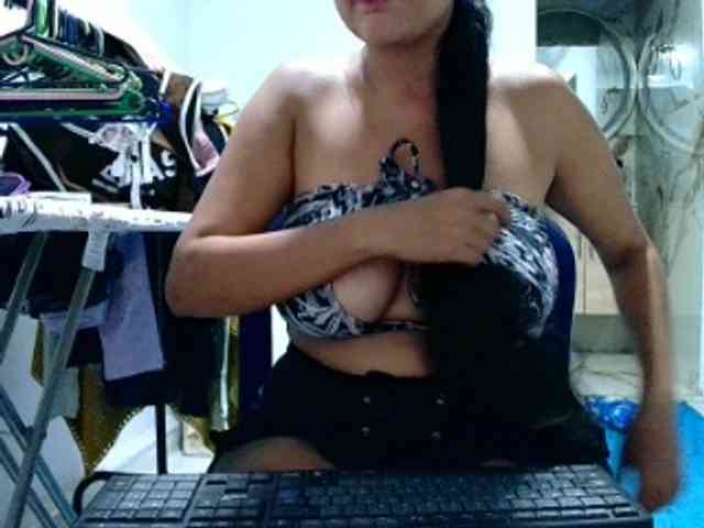 aisha5 webcam