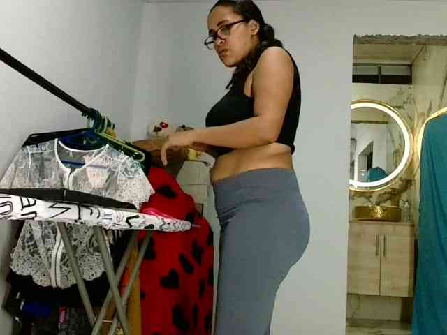 aisha5 webcam