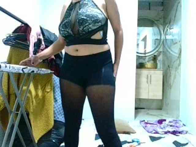 aisha5 webcam