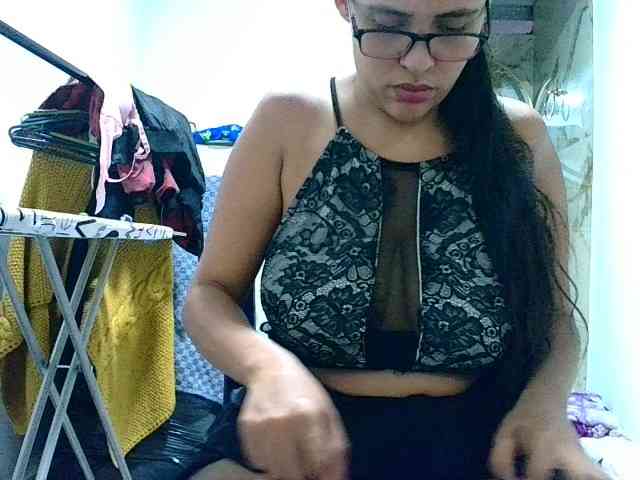aisha5 webcam