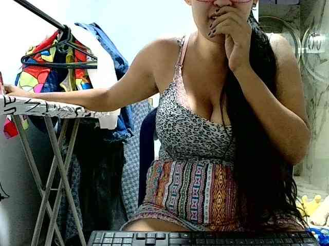 aisha5 webcam
