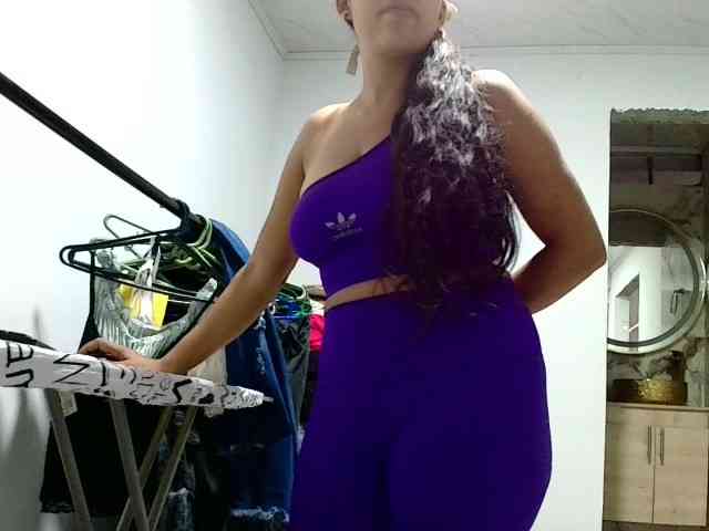 aisha5 webcam