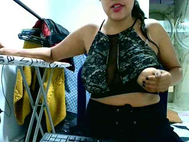 aisha5 webcam