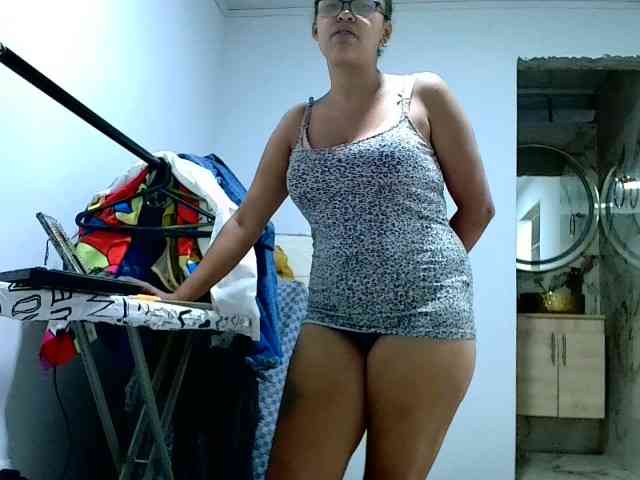 aisha5 webcam