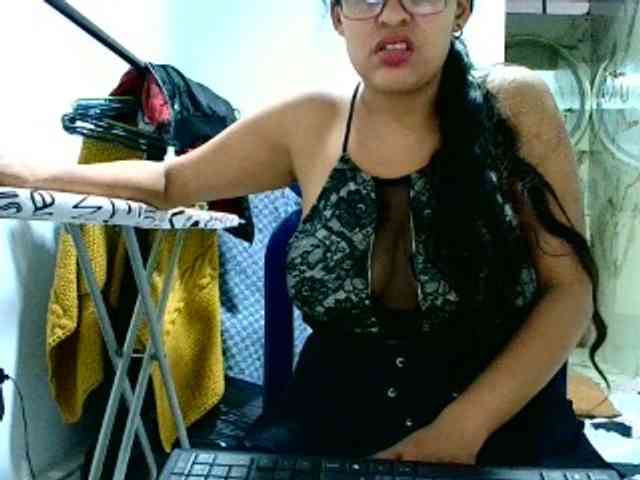 aisha5 webcam