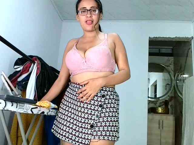 aisha5 webcam