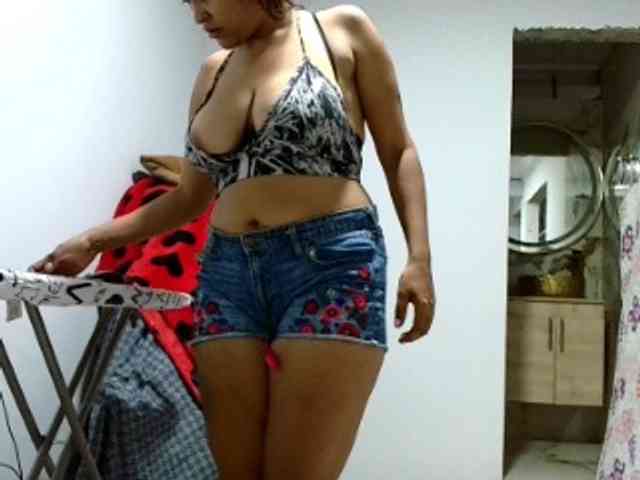 aisha5 webcam