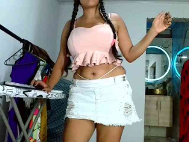 aisha5 webcam