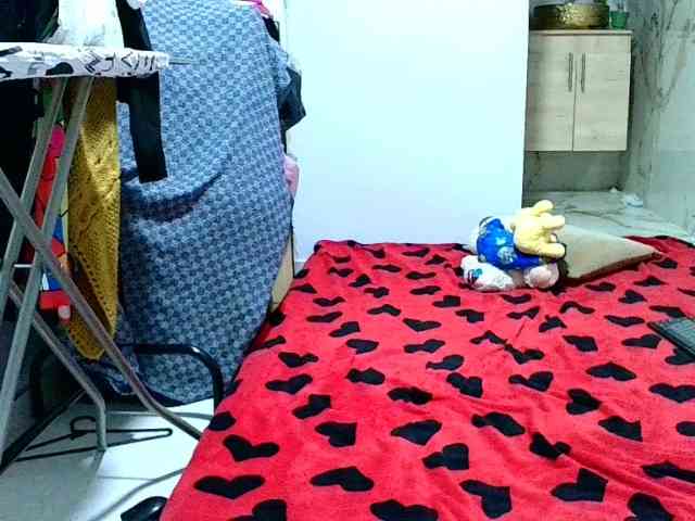 aisha5 webcam
