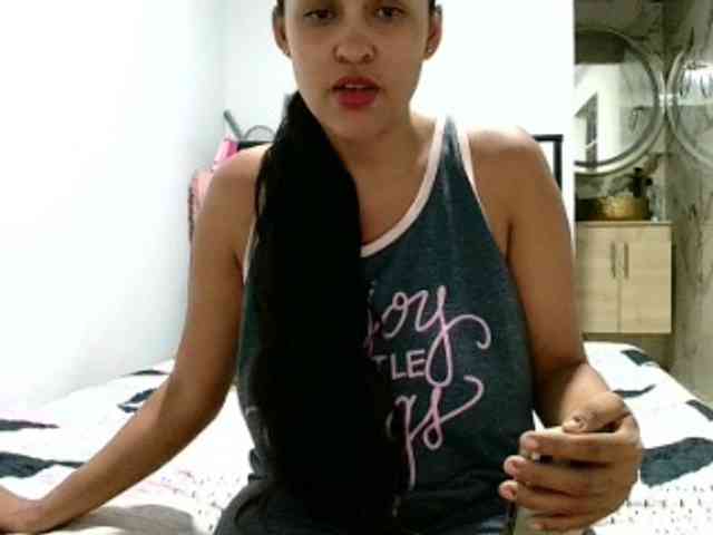 aisha5 webcam