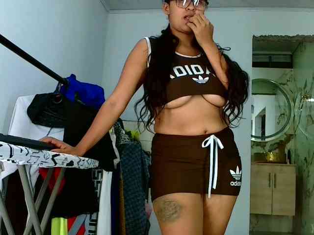 aisha5 webcam