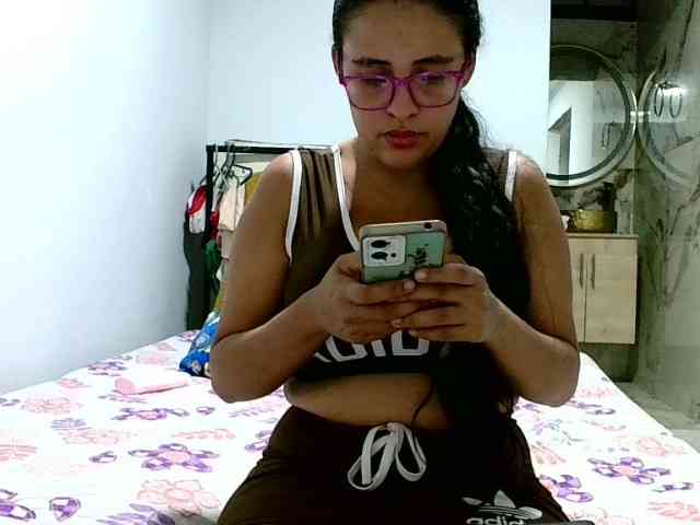 aisha5 webcam