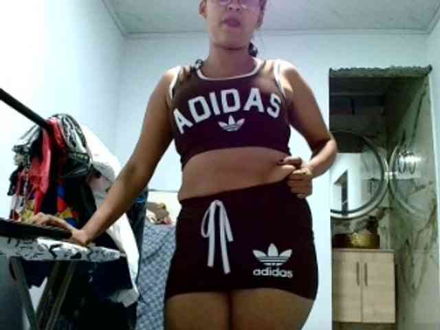 aisha5 webcam