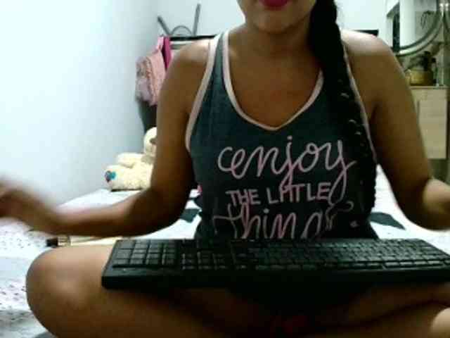 aisha5 webcam