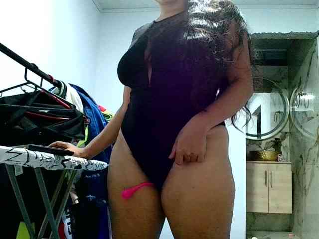 aisha5 webcam