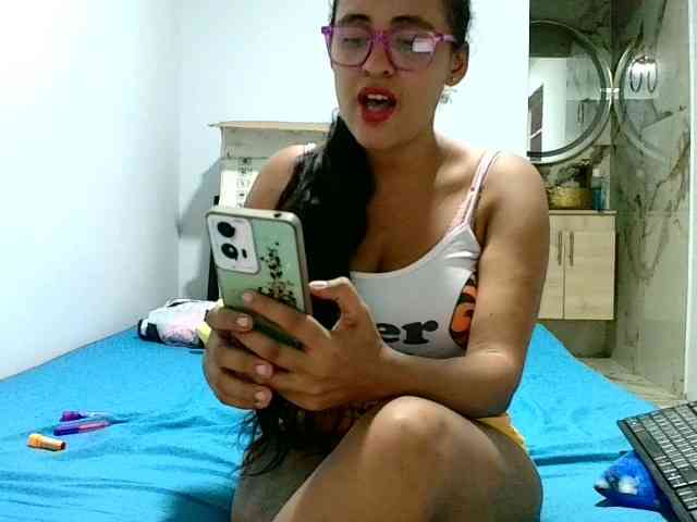 aisha5 Live Webcam on BongaCams