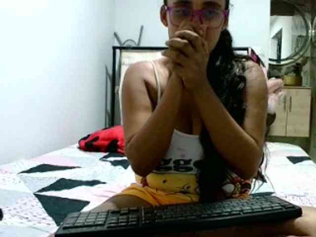 aisha5 webcam