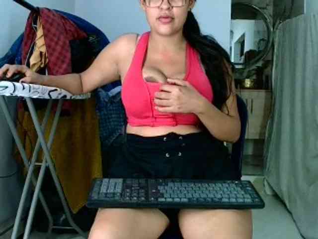 aisha5 webcam