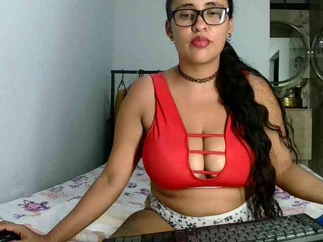 aisha5 webcam