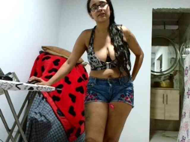 aisha5 webcam
