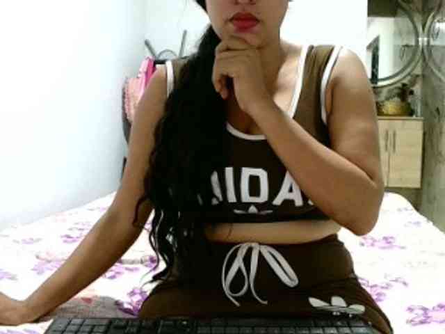 aisha5 webcam