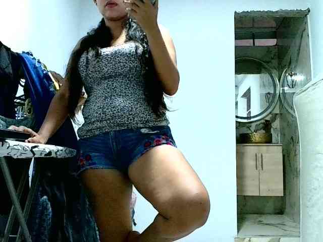 aisha5 webcam